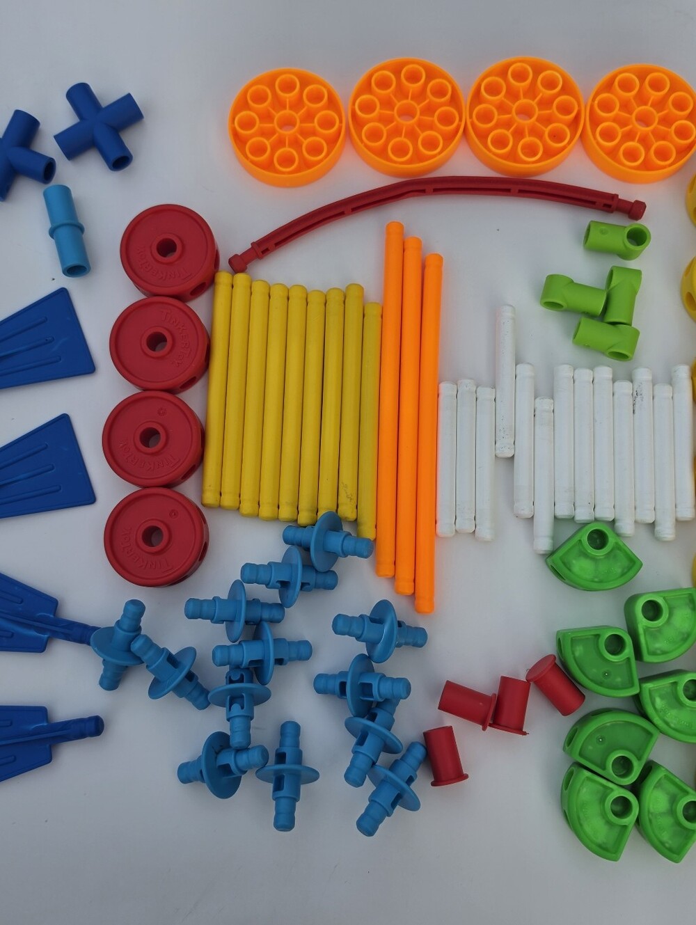 K'NEX Tinkertoy Hasbro 56607 Little Constructor Set Plastic Parts Lot 76/84